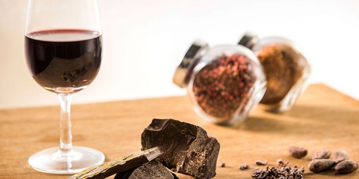 Chocolate y Vino Tinto los aliados perfectos para prevenir el envejecimiento